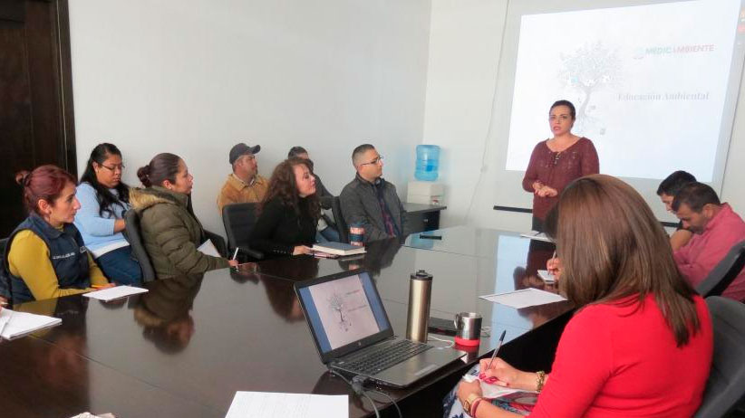 Capacitan  a municipios en temas ambientales