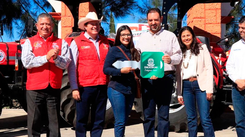 Entregan Maquinaria Agrícola para productores del sur de Zacatecas