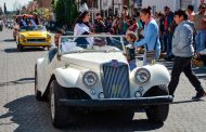 Encabeza Alcalde Julio César Chávez tradicional desfile de bandas en Guadalupe