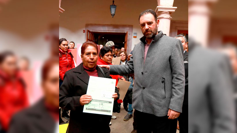 Reunifican Gobernador Tello y Clubes Migrantes a más de 100 familias Zacatecanas