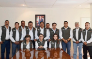 Rinden protesta integrantes del equipo de coordinadores regionales del IZEA