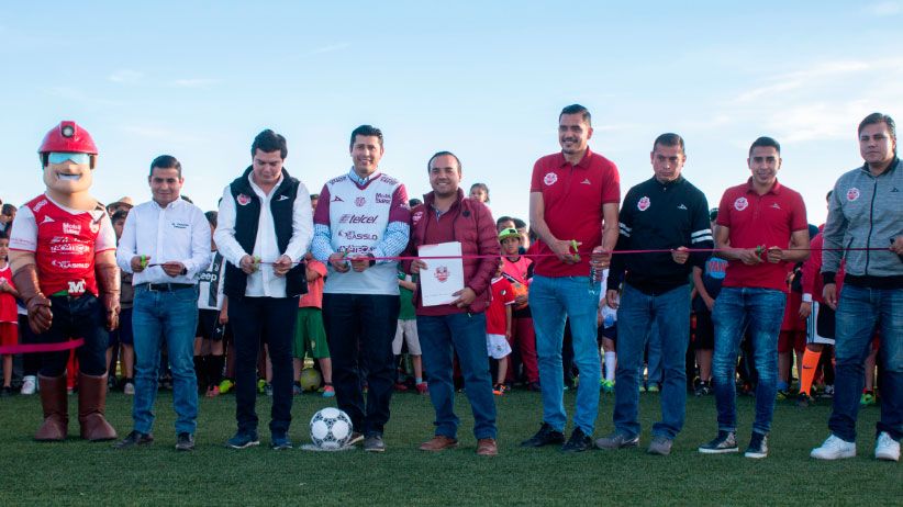 Julio César Chávez lleva deporte integral a las comunidades