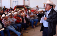 Presenta David Monreal Crédito Ganadero a la Palabra en zona norte de Zacatecas