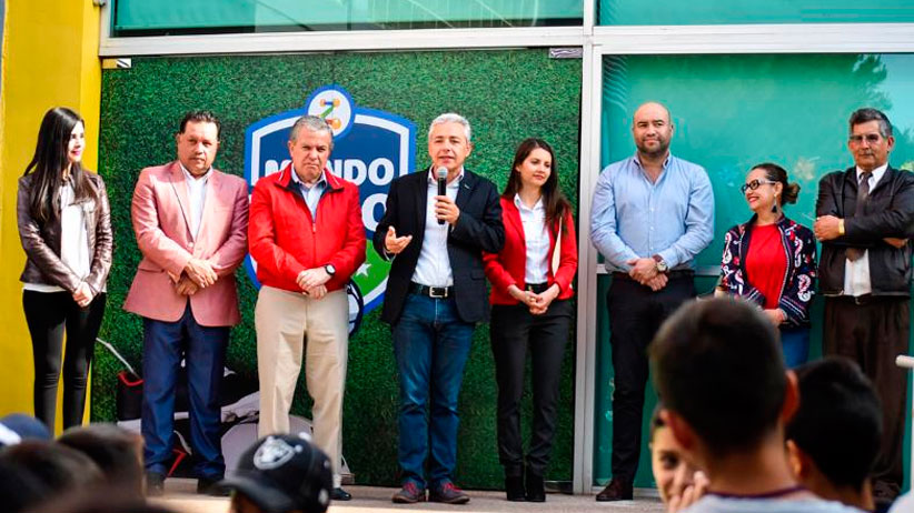 Impulsa Gobierno Estatal binomio ciencia-deporte con exposición interactiva de futbol en centro ZigZag