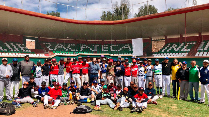 Nombran a Ulises Mejía Embajador del Béisbol en el Estado de Zacatecas