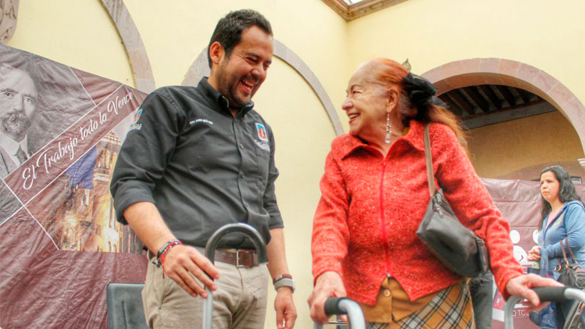 Entrega Ulises Mejía Haro más de 2 mil aparatos funcionales para personas vulnerables