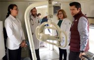 Acerca Julio César Chávez servicios de salud a la ciudadanía