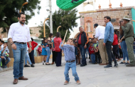Festeja Ulises Mejía Haro a pequeños de comunidades de Zacatecas