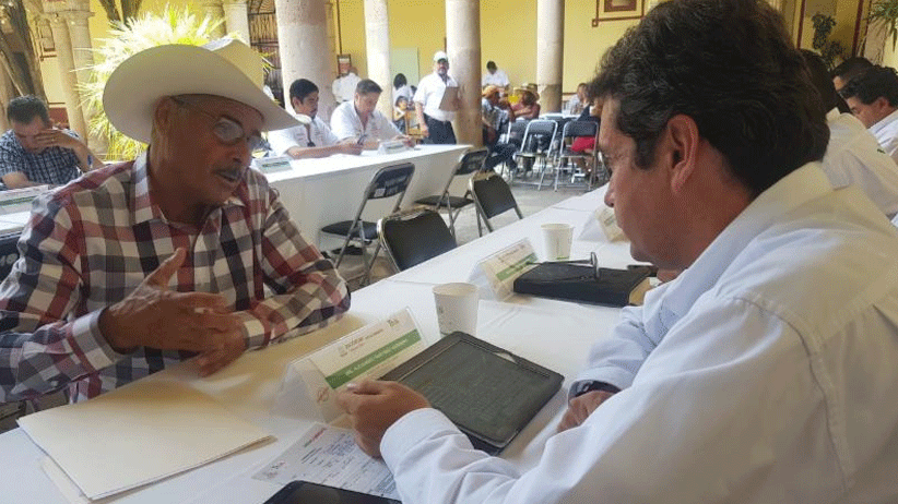 Atiende SAMA a gente del Teúl de González Ortega durante audiencia pública