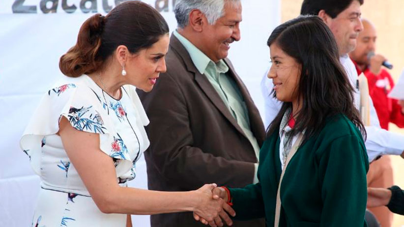Reciben lentes graduados más de 500 alumnos de Ojocaliente