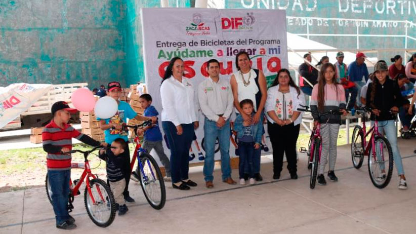 Beneficia Feria Diferente a habitantes de Joaquín Amaro, con apoyos y servicios gubernamentales