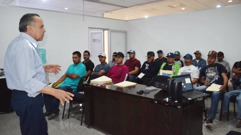 Continúa en operación Programa de Trabajadores Agrícolas en Canadá; van 26 zacatecanos