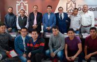 Promueve Julio César Chávez la profesionalización deportiva en Guadalupe