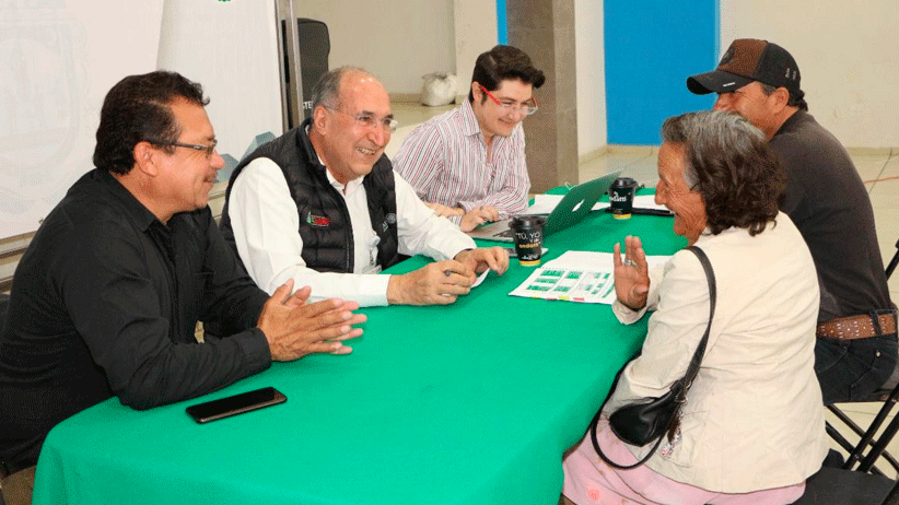 Reforzar el trabajo en salud ofrece Breña Cantú a habitantes de Enrique Estrada