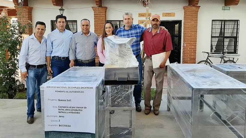 Se entrega maquinaria y equipo para nuevas empresas jerezanas