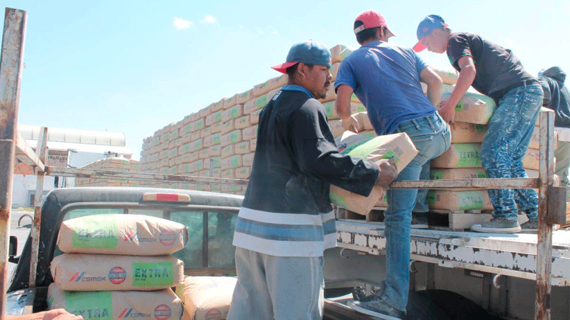 Beneficia Gobierno Estatal a más de mil habitantes de Pánfilo Natera con material para construcción