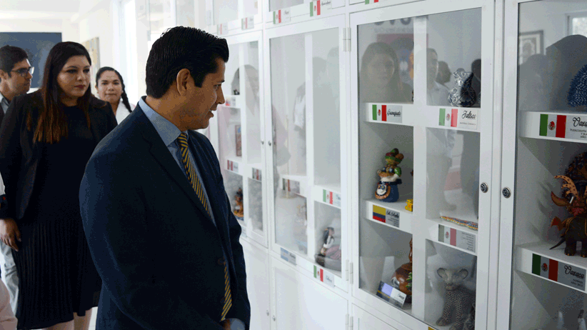 Inaugura Julio César Chávez  Festival de Culturas Prehispánicas