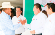 Cumple el Gobernador Tello a Guadalupenses