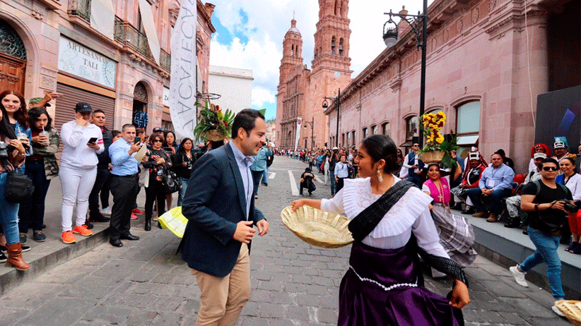 Zacatecas Enamora con gran desfile del 1 er Festival de Ciudades Patrimonio Mundial
