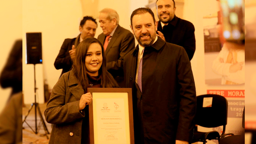 Galardonan a ganadores del tercer Premio Estatal de Periodismo 