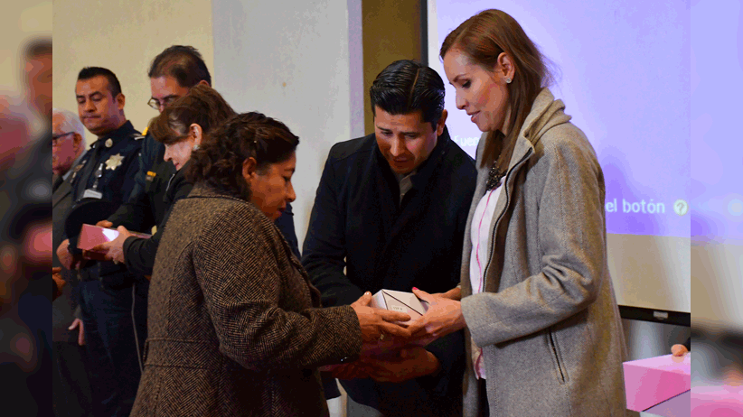 Entregan 120 prótesis externas de mama