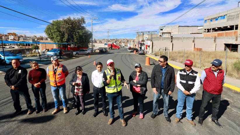 Por calles en condiciones dignas, continúan las obras de pavimentación en La Joya de la Corona: Ulises Mejía Haro