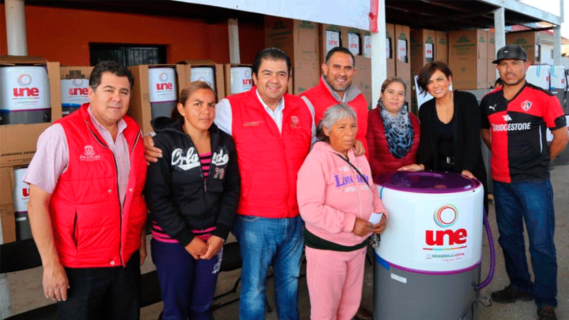 Con UNE equipa tu hogar, Gobierno de Zacatecas beneficia a 684 familias de Cuauhtémoc