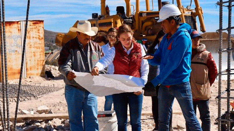 Supervisa delegada de Programas para el Desarrollo, Verónica Díaz, construcción de Universidad para el Bienestar en Pinos