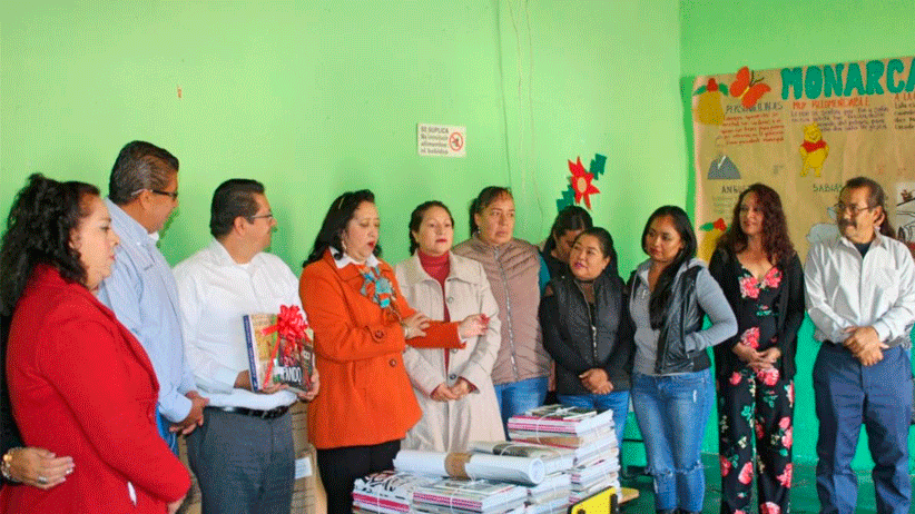 Reciben cuatro bibliotecas de Río Grande 1 mil 280 libros