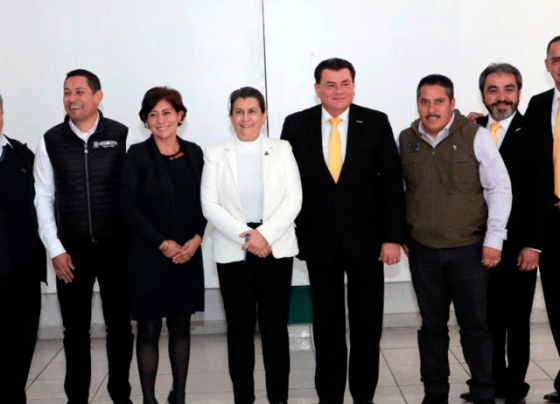 En colaboración con Michoacán, instituye COBAEZ el bachillerato en línea