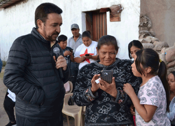 Lleva Miguel Torres servicio de Internet a Zapoqui
