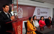 Julio César Chávez, comprometido con el empoderamiento de las mujeres