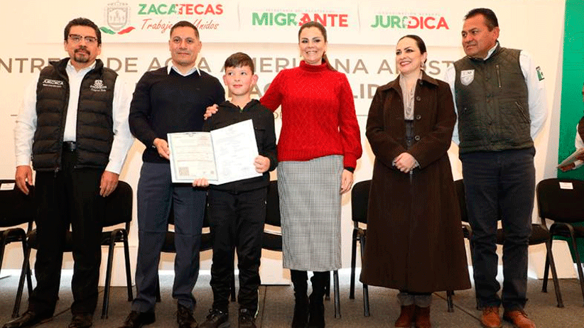 Entrega Gobierno de Alejandro Tello apostille de actas y doble nacionalidad