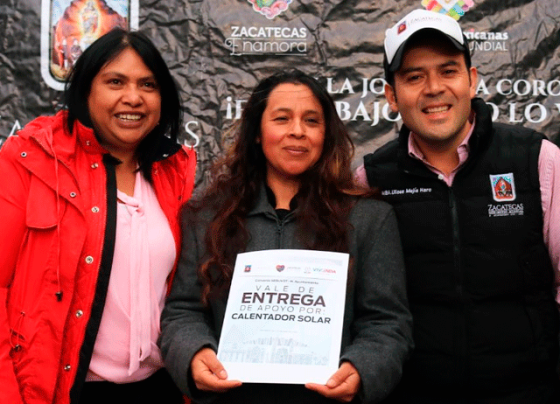 Trabajando en equipo beneficiamos a casi 3 mil habitantes de la capital: Ulises Mejía Haro