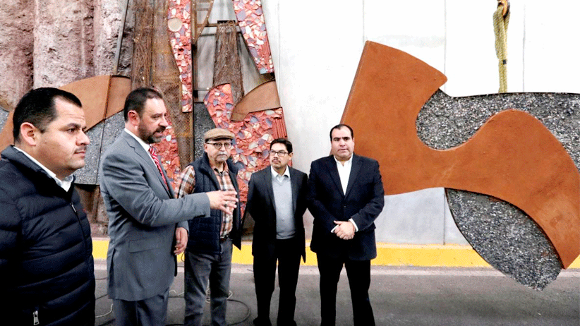 Inicia Alfonso López Monreal trabajos de instalación de mural en paso a desnivel de Avenida Pedro Coronel