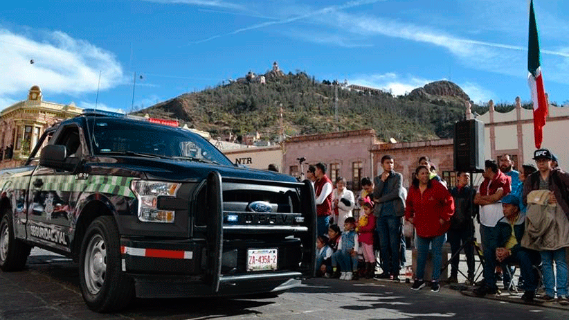 Anuncian operativo vial por desfile del Día de la Bandera