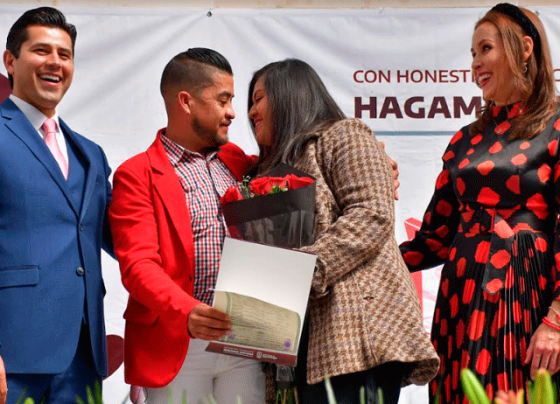 Oficia Julio César Chávez  ceremonia colectiva de matrimonios   