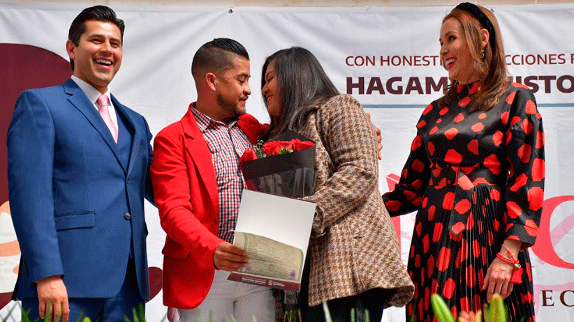 Oficia Julio César Chávez  ceremonia colectiva de matrimonios   