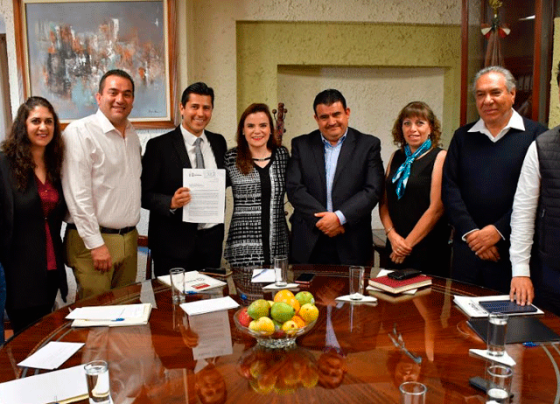 En la CRICP  Julio César Chávez presenta propuesta a legisladores para revertir incremento a tarifas del agua potable
