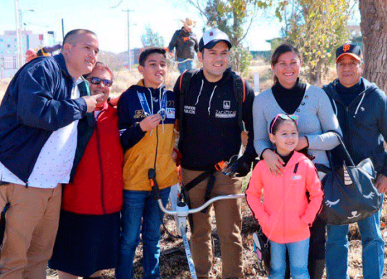Se  suma la UAZ a Jornada Voluntaria de Limpieza por el rescate de espacios deportivos: Ulises Mejía