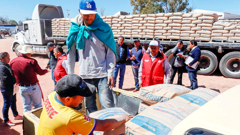 Rinde protesta observatorio ciudadano en Sain Alto; el Gobierno Estatal entrega apoyos para vivienda