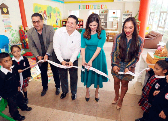 Inaugura Presidenta de SEDIF Ludoteca familiar en la Biblioteca Regional de Fresnillo