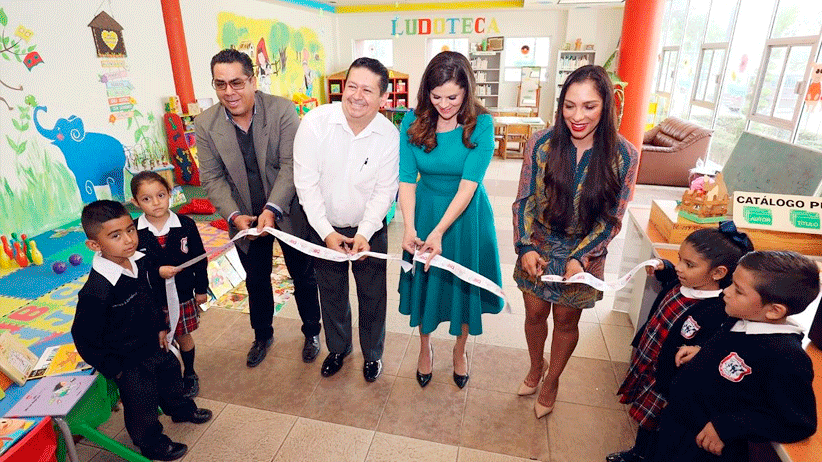 Inaugura Presidenta de SEDIF Ludoteca familiar en la Biblioteca Regional de Fresnillo