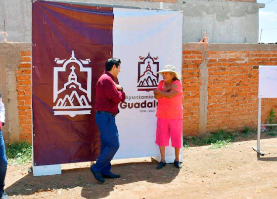 Entrega Julio César Chávez red de agua potable en Segunda de Luis Donaldo Colosio   