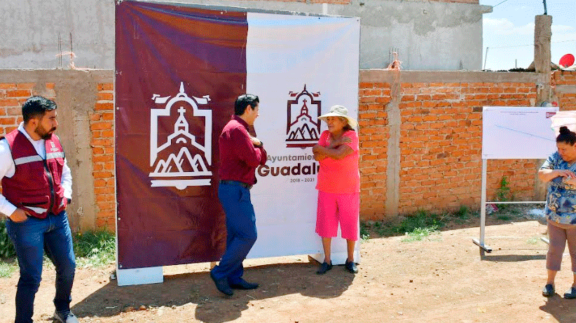 Entrega Julio César Chávez red de agua potable en Segunda de Luis Donaldo Colosio   