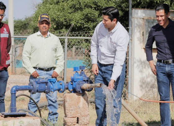 Hoy, el agua urge: Julio César Chávez al entregar equipamiento de pozo en La Cocinera