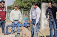 Hoy, el agua urge: Julio César Chávez al entregar equipamiento de pozo en La Cocinera