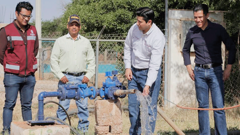 Hoy, el agua urge: Julio César Chávez al entregar equipamiento de pozo en La Cocinera