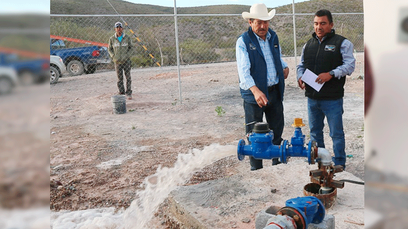 Entrega Gregorio Macías pozo de agua potable y ampliación de red eléctrica