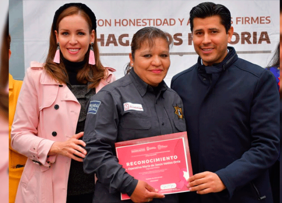En el marco del Día Internacional de la Mujer  reconoce Julio César Chávez  labor de servidoras públicas
